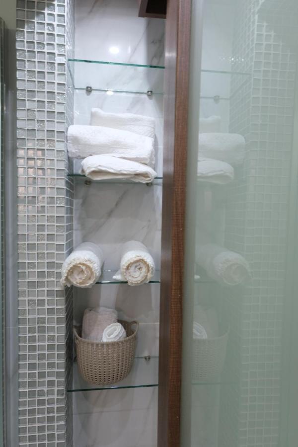 Luxury Fani House Next To Harbor Area With Jacuzzi Apartment Paphos Exterior photo